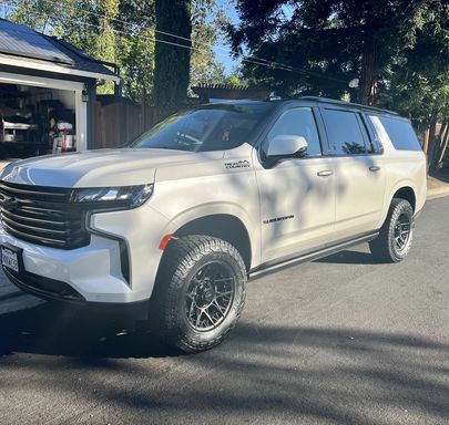 Image of 2022 Suburban High Country With Chrome